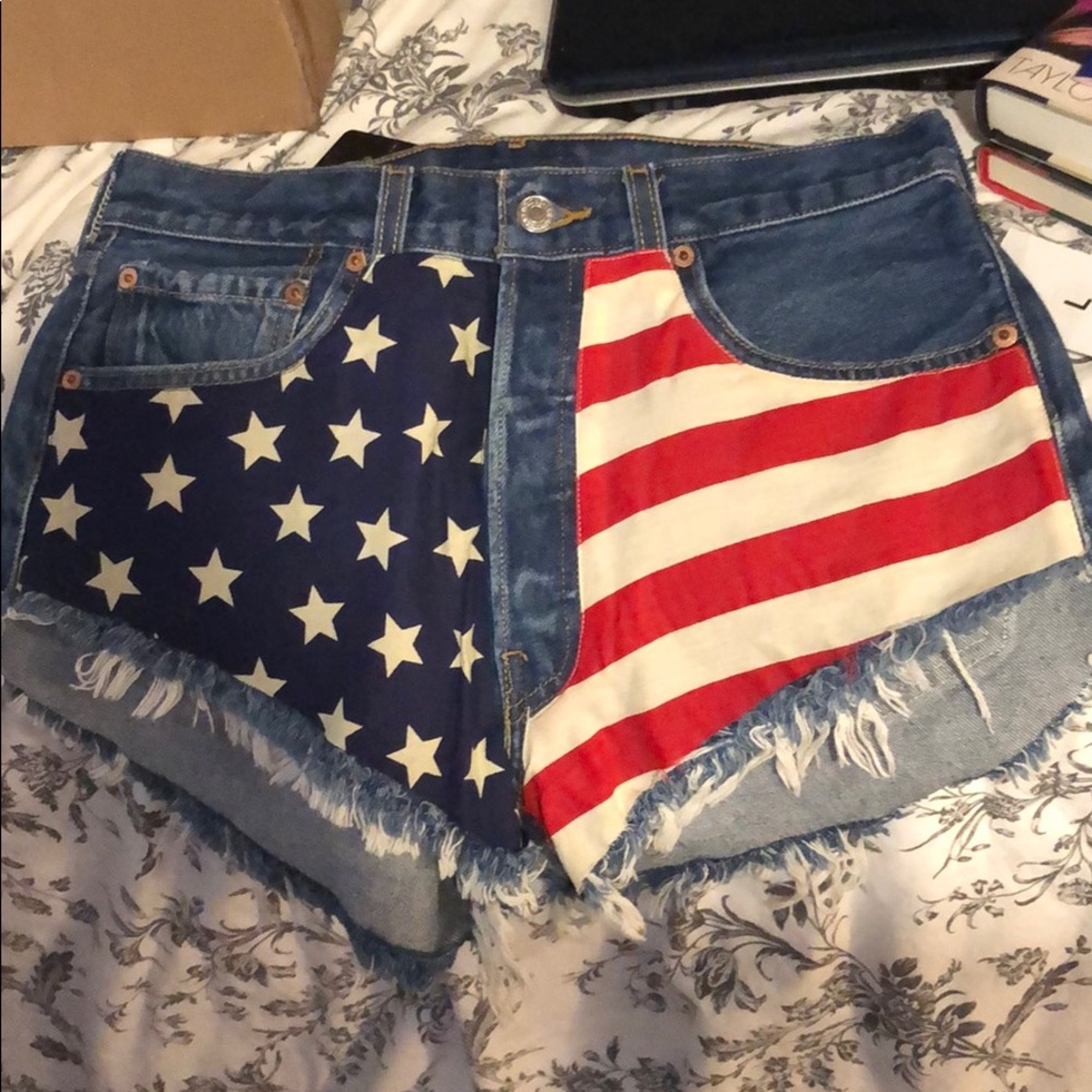 NEW Runwaydreamz American Flag Shorts